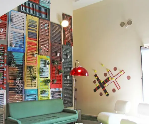 Urban Pop 2 Bnb